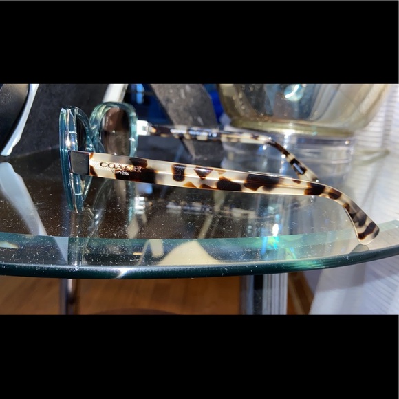 Coach Sunglasses - Picture 3 of 4